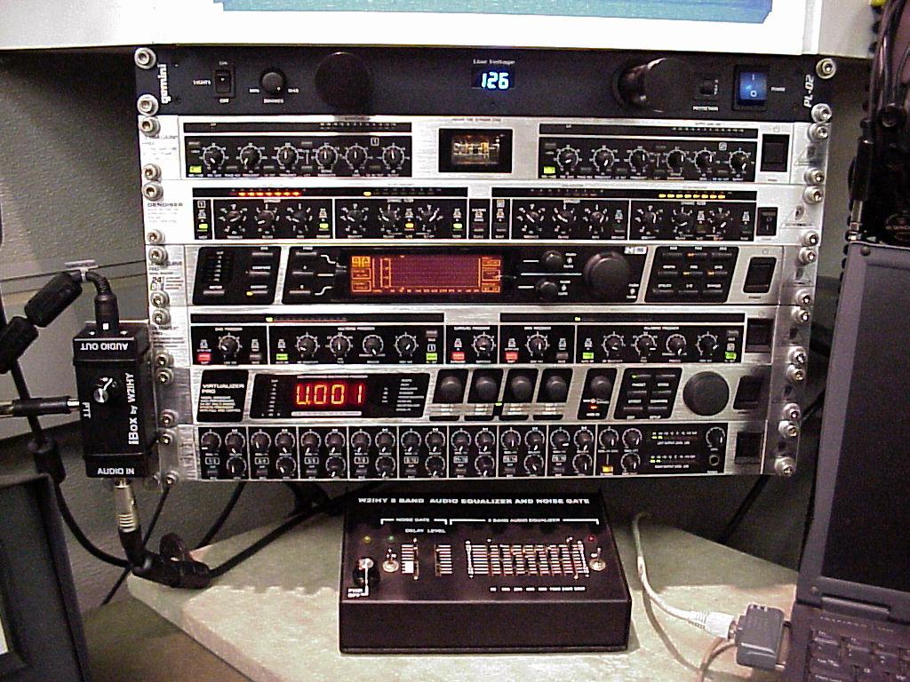 Behringer MIC2200 Pre Amp, SNR 2000 Denoiser, DEQ2496 Digital Equalizer, EX3200 Sound Enhancer/Exciter DSP2024P Effects Processor, RX1602 Mixer